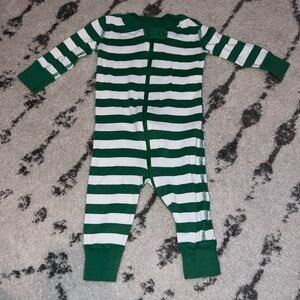 EUC Hanna Andersson 3-6 month green and white stripes pajamas